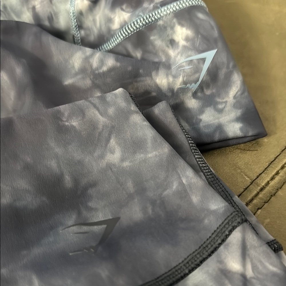 Gymshark Women's Elevate Spray Dye Set - Picture 2 of 5
